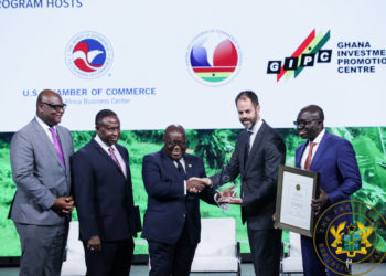 Akufo-Addo receives 2018 outstanding leader’s award