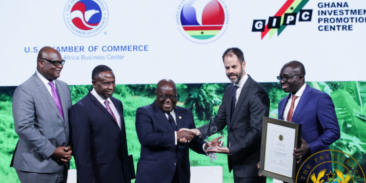 Akufo-Addo receives 2018 outstanding leader’s award