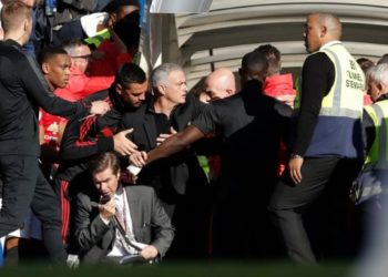 Mourinho escapes punishment for fracas after Chelsea match
