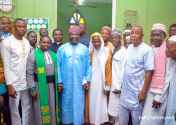 Pastors join Bawumia to the mosque in Kukuom