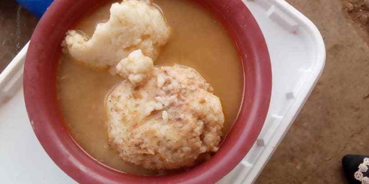 Kumasi: School Feeding Caterer sacked for serving poor meals at Ohwimase