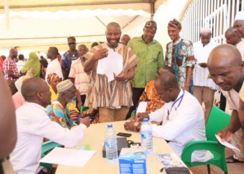 Dr Anyars organises free health screening for constituents