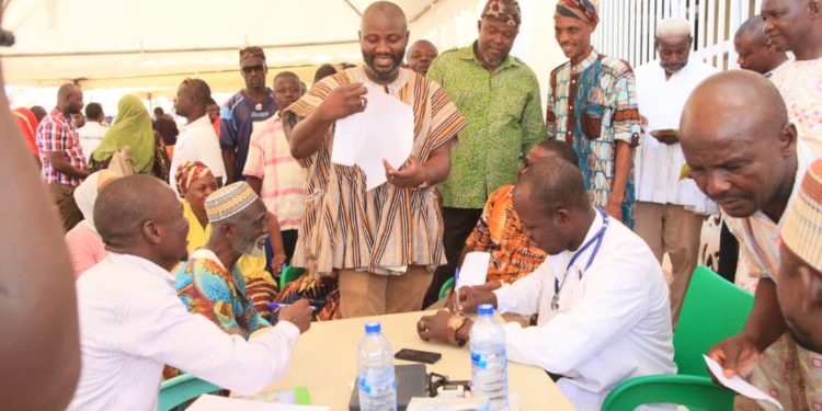 Dr Anyars organises free health screening for constituents