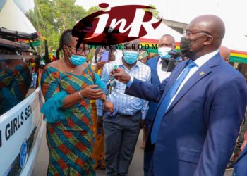 Vice President Presents 150 Vehicles to Senior High Schools.