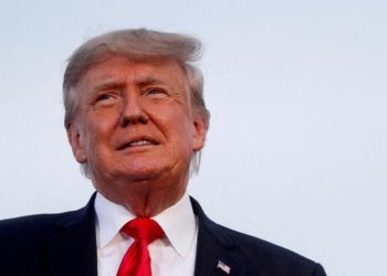 Trump lawyer urges court to block House from getting tax returns