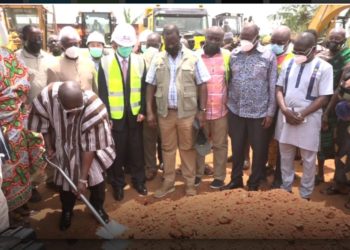 Bawumia cuts sod for 100km Kumasi inner city road projects