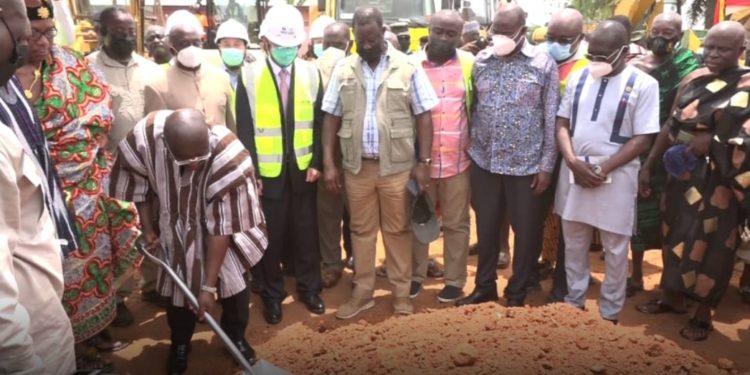 Bawumia cuts sod for 100km Kumasi inner city road projects