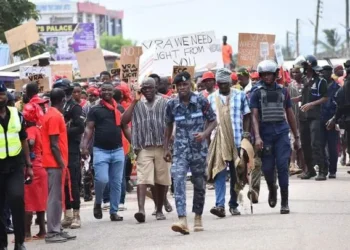 Manya Krobo: Regional minister intervenes to restore power to health facilities