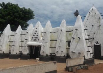 Disregard false reports of Larabanga mosque collapse – Managers